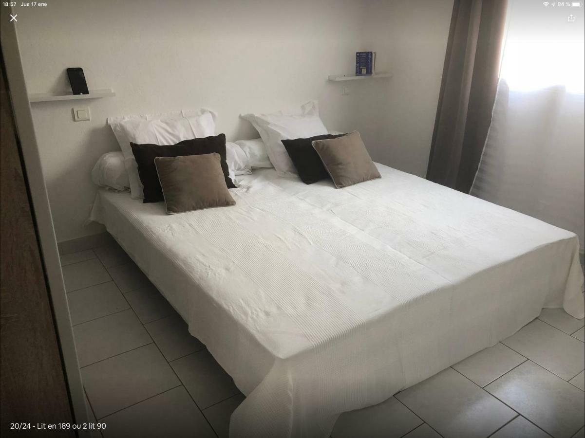 Petite Maisonette Adossee Mais Independante Avec Piscine Villa Peymeinade Exteriör bild